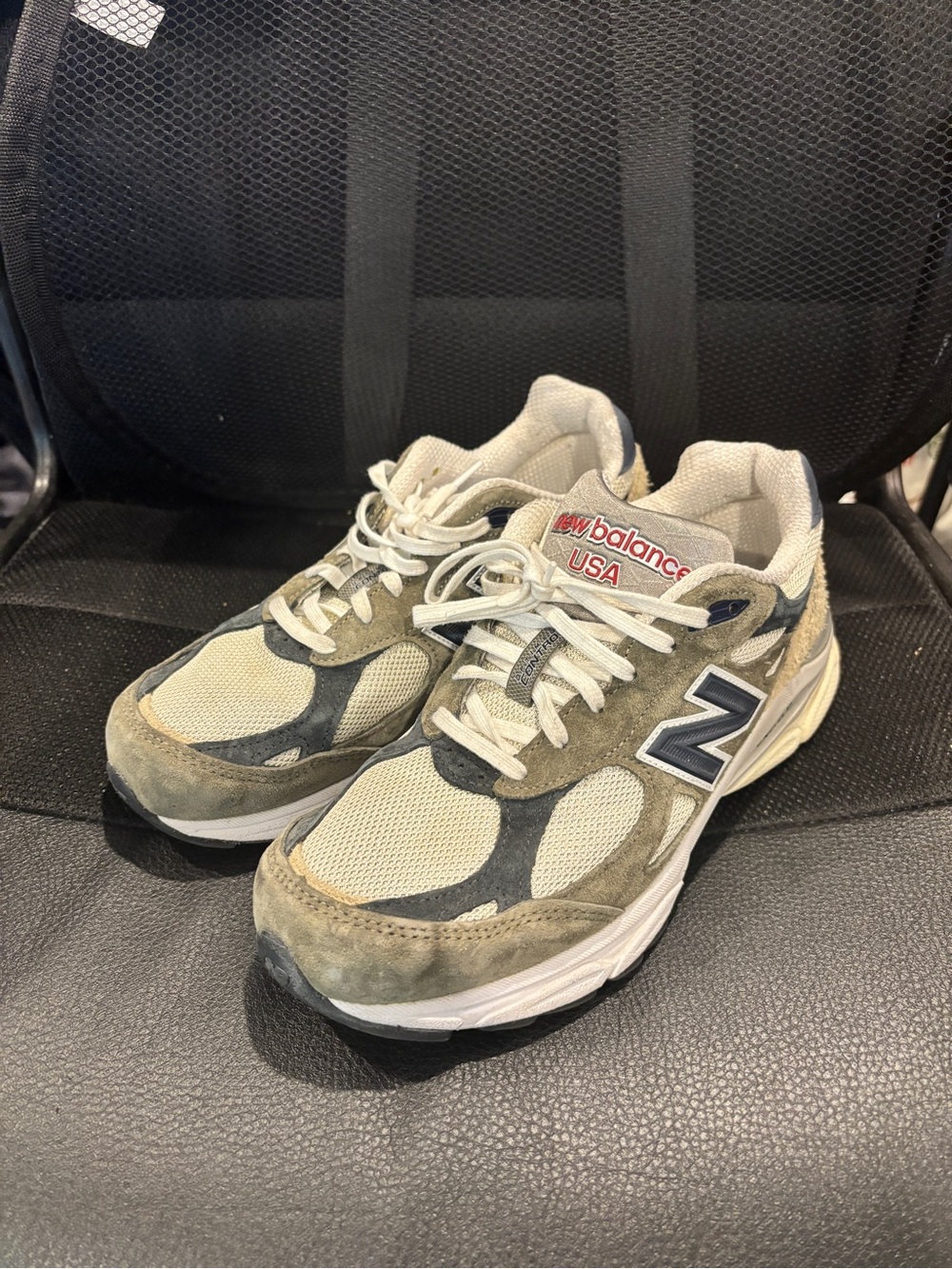 New balance 990v4